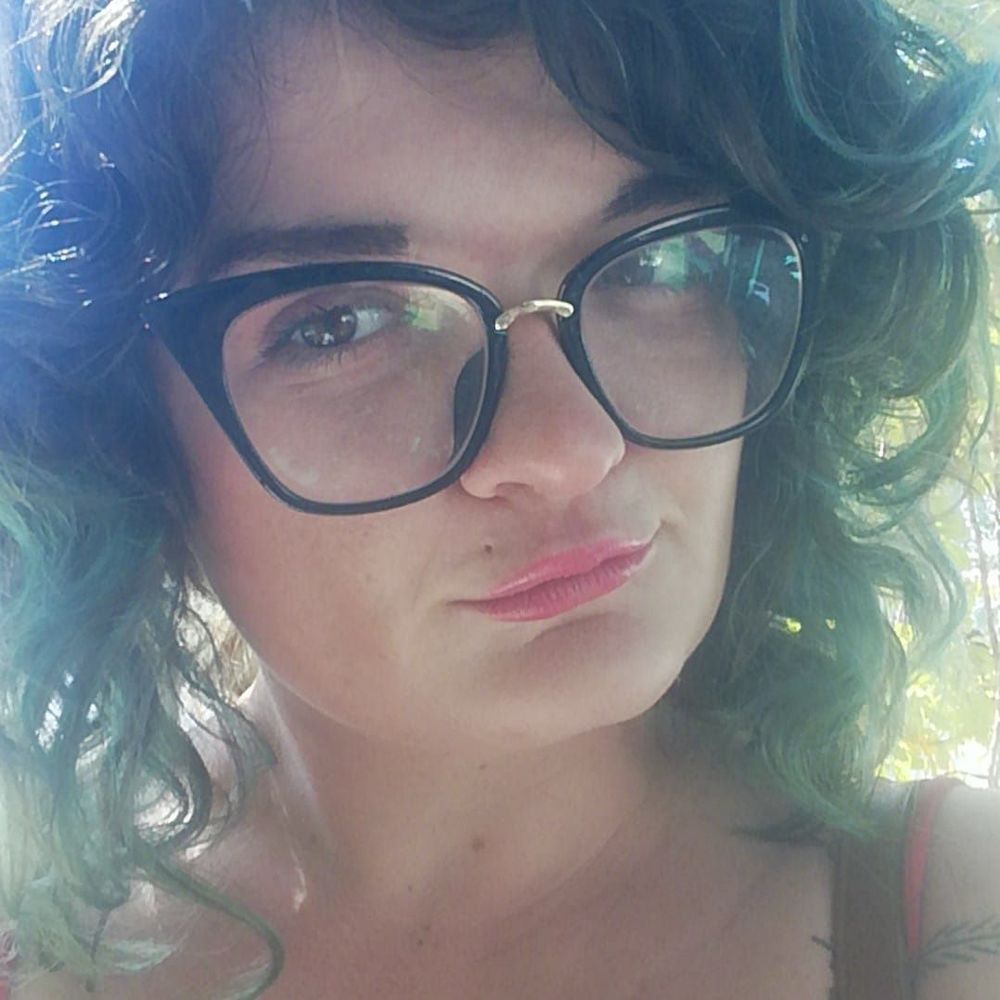 Meet your Posher, Tiffany